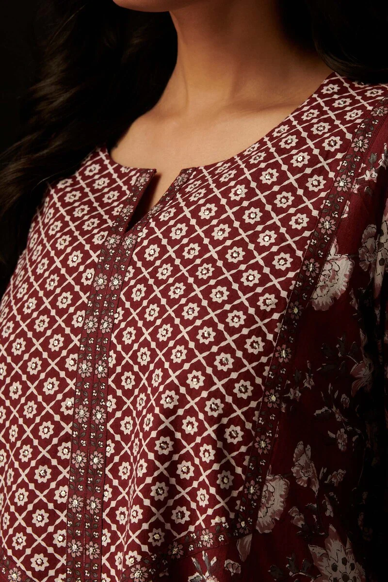 Surplus: Gauhar Aaria Kaftan - Image 4