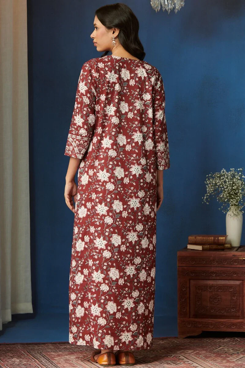 Surplus: Gauhar Aaria Kaftan - Image 7