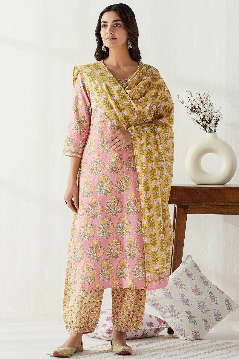 Gauhar Amira Sanganeri Kurta - Image 5