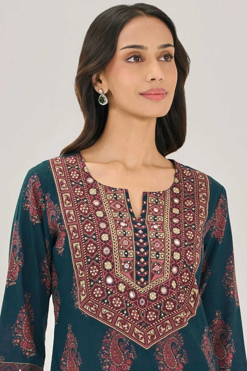 Surplus: Gauhar Chaand Kurta