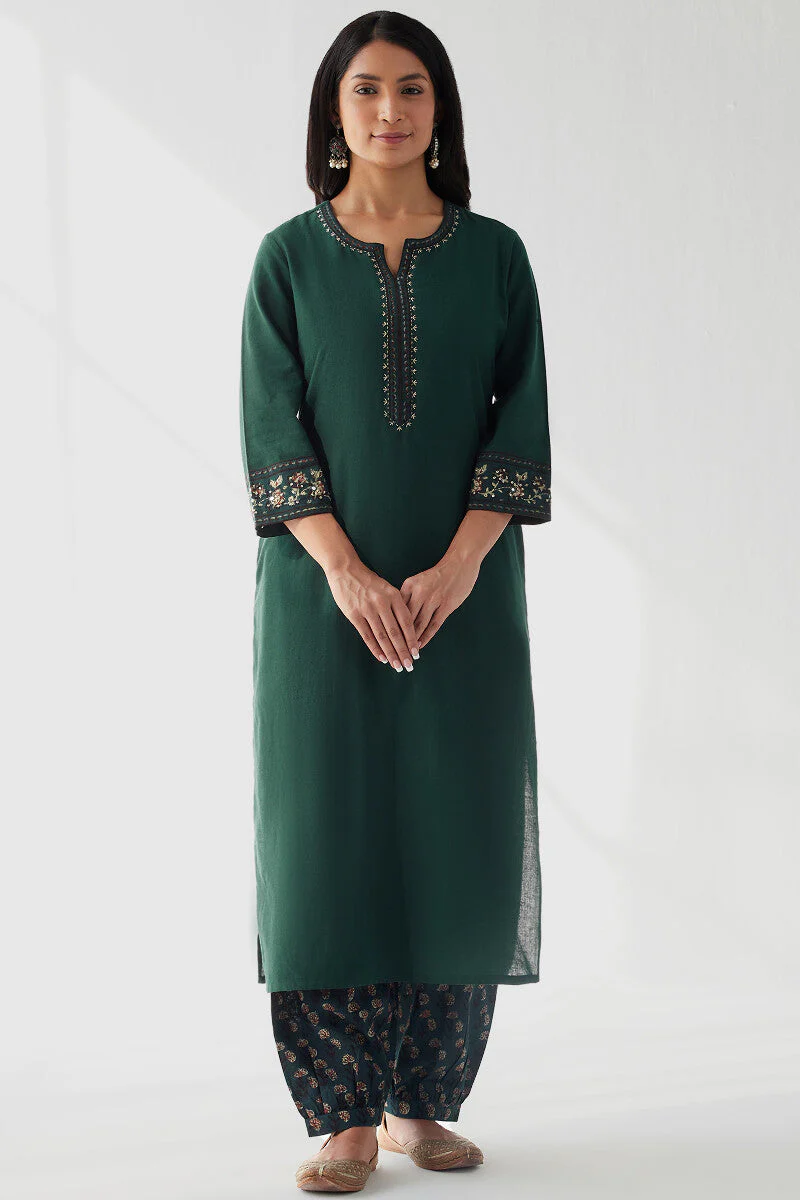 Gauhar Farhat Bagru Izhaar Pants - Image 3