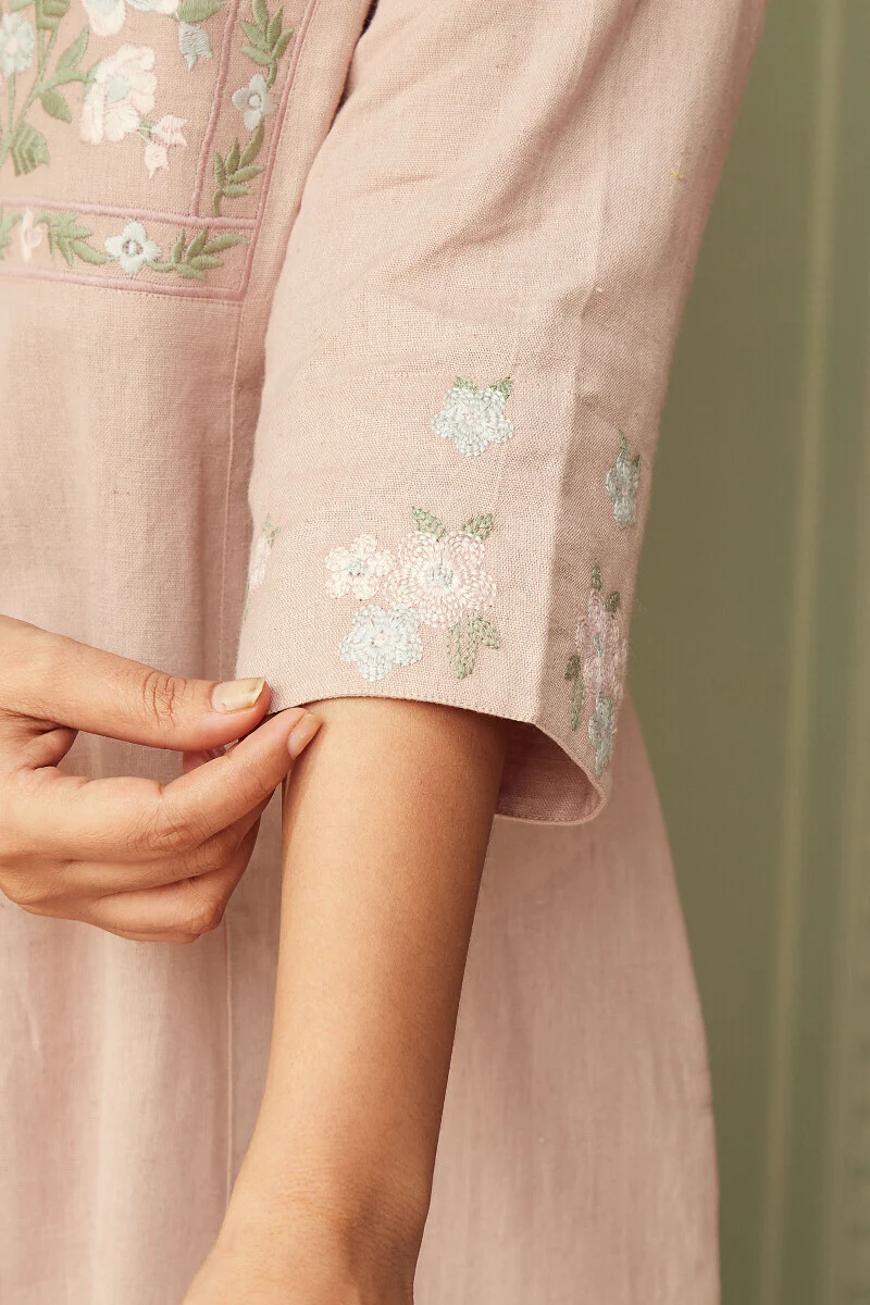 Gauhar Inaya Pink Kurta - Image 6