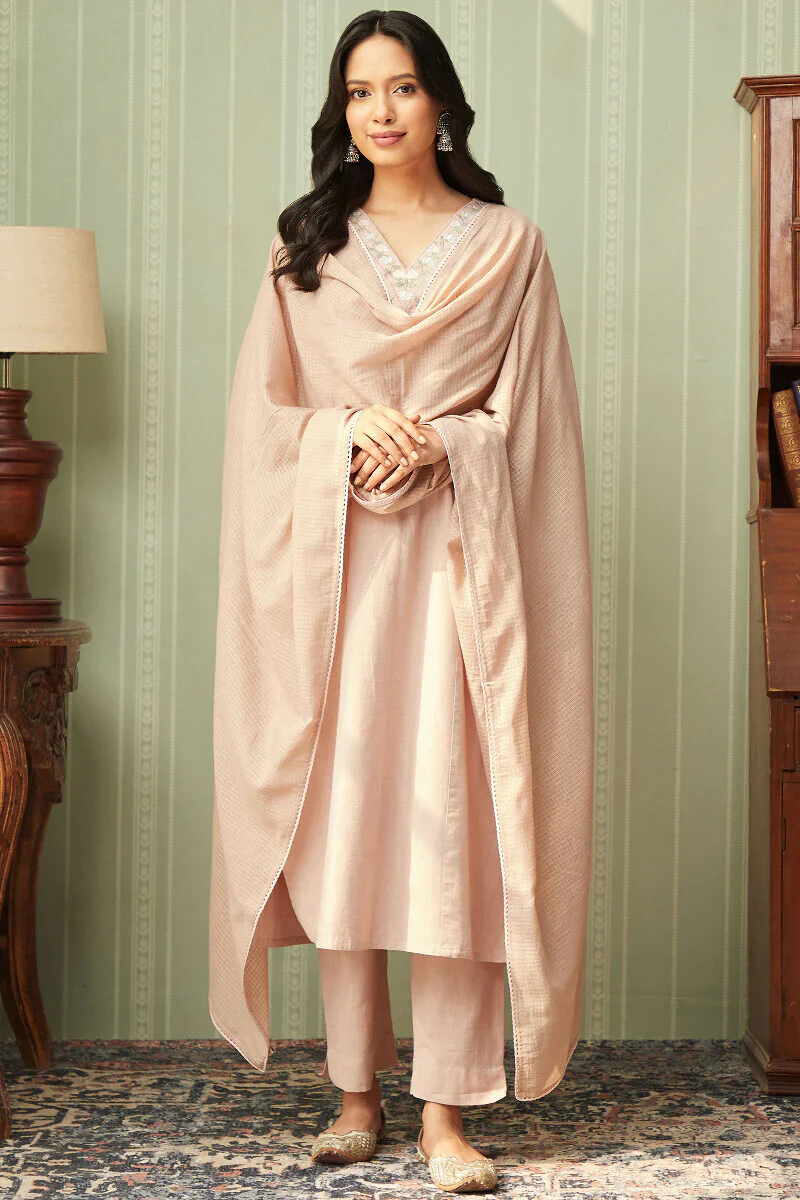 Gauhar Inaya Pink Kurta - Image 4