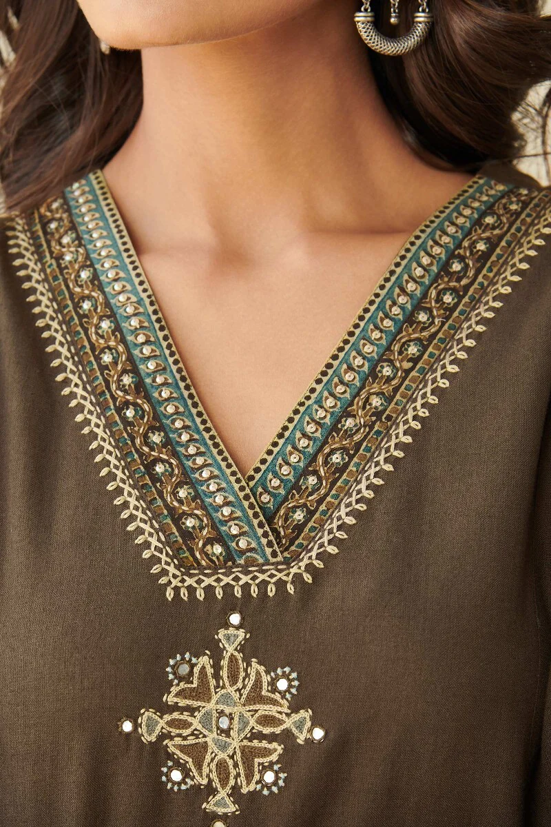 Gauhar Layla Handloom Kurta - Image 3