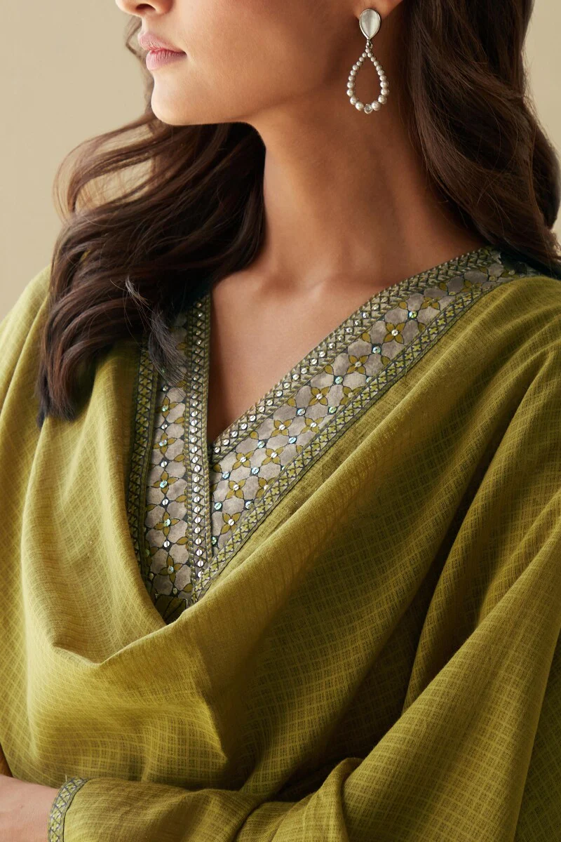 Gauhar Nadia Dupatta - Image 2