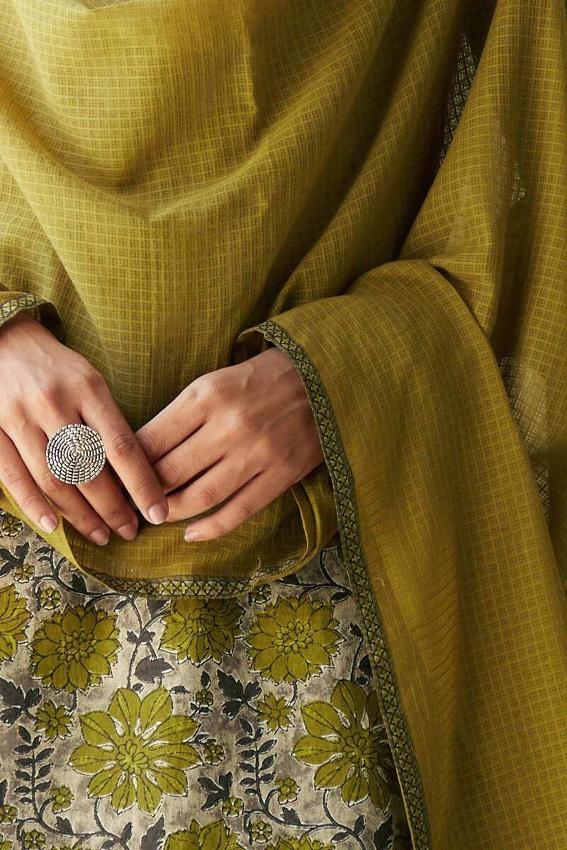 Gauhar Nadia Dupatta - Image 4