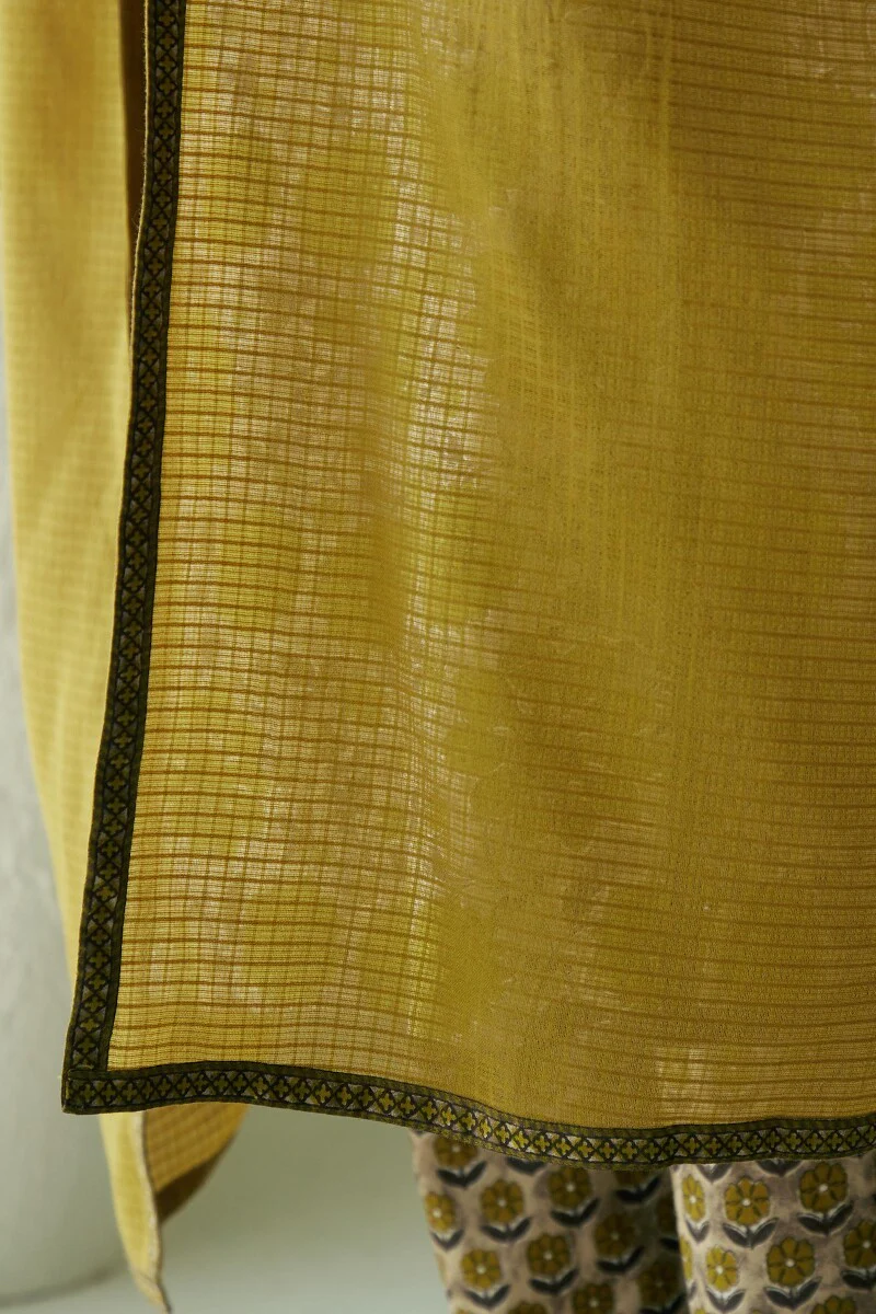 Gauhar Nadia Dupatta - Image 5