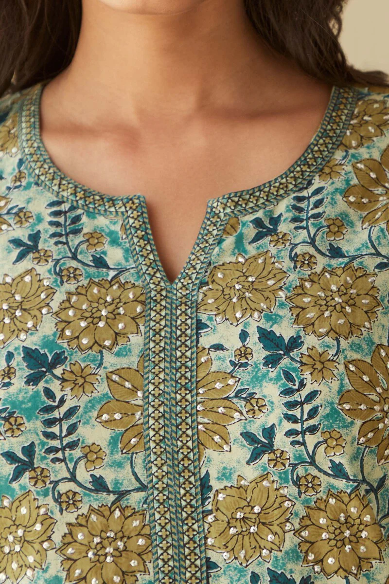 Gauhar Nida Kurta - Image 5