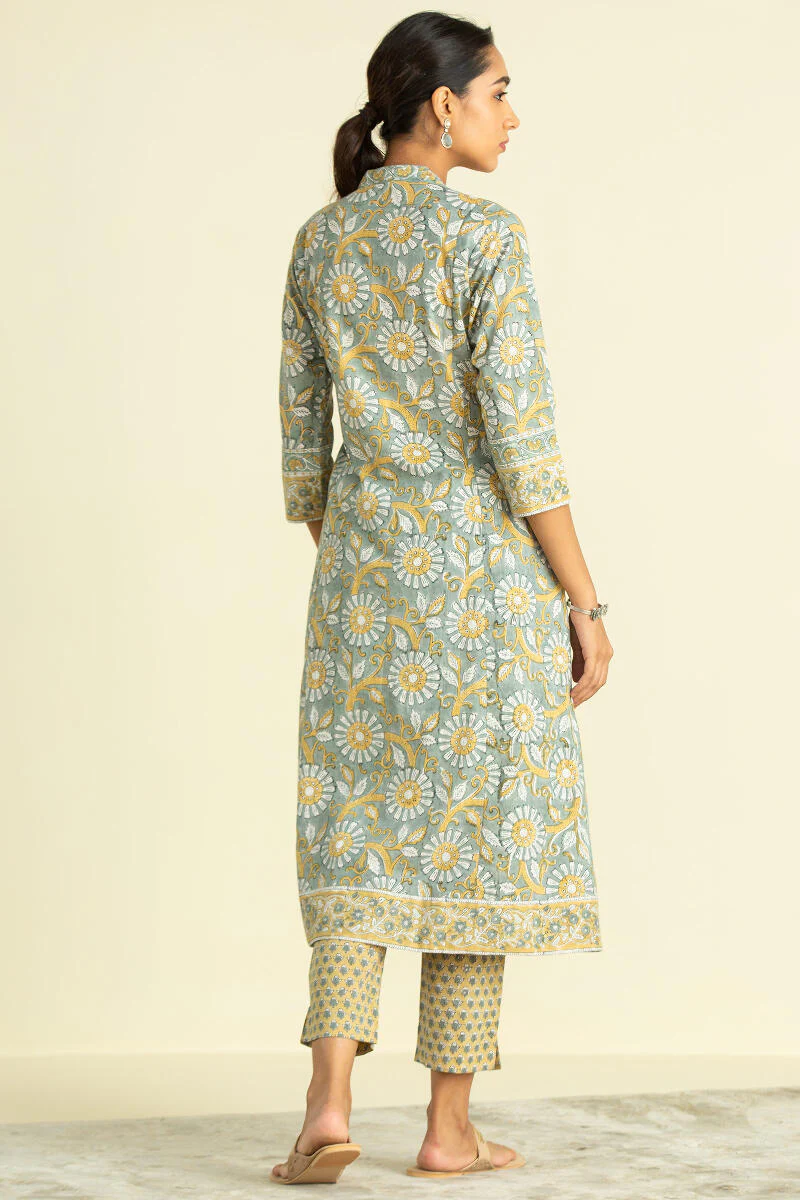 Gauhar Zafiya Kurta - Image 8
