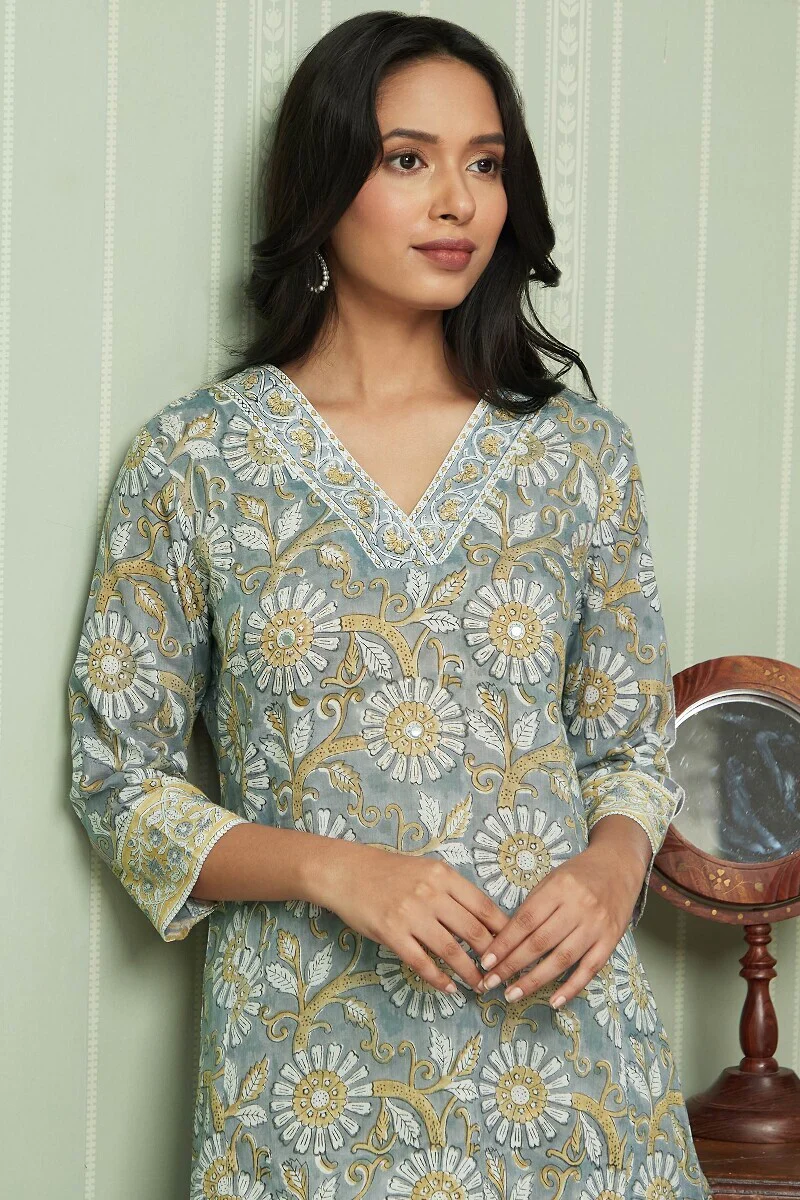 Gauhar Zafiya Sanganeri Kurta - Image 4