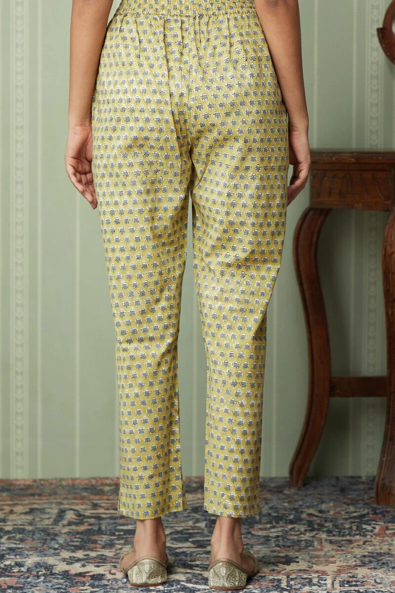 Gauhar Zafiya Sanganeri Narrow Pants - Image 5