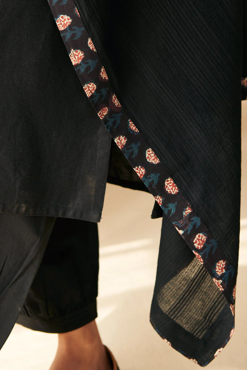Gauhar Zenia Dobby Dupatta - Image 5