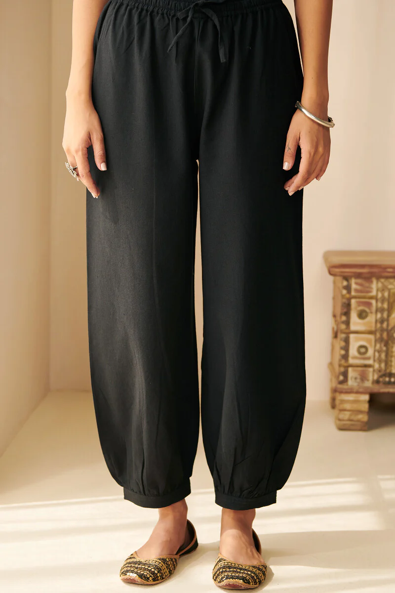 Gauhar Zenia Handloom Izhaar Pants