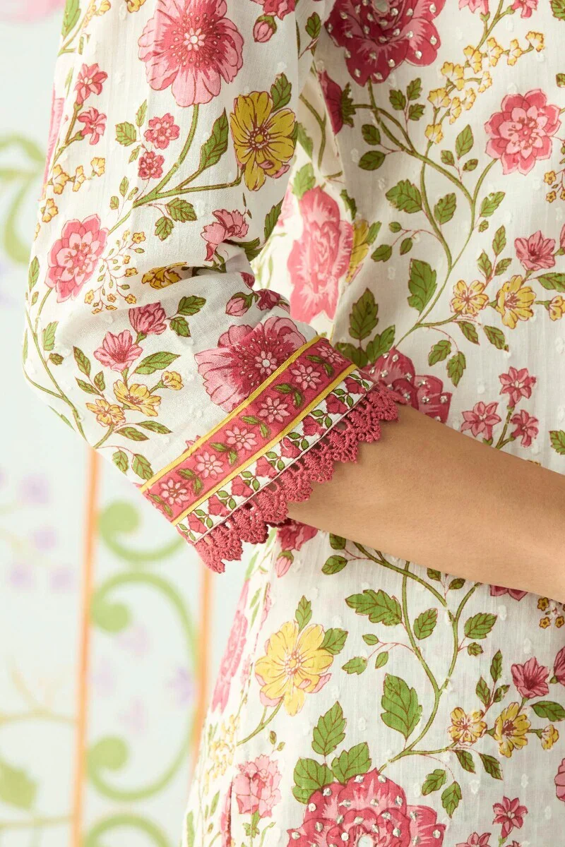 Surplus: Gauhar Zenia Sanganeri Kurta - Image 6