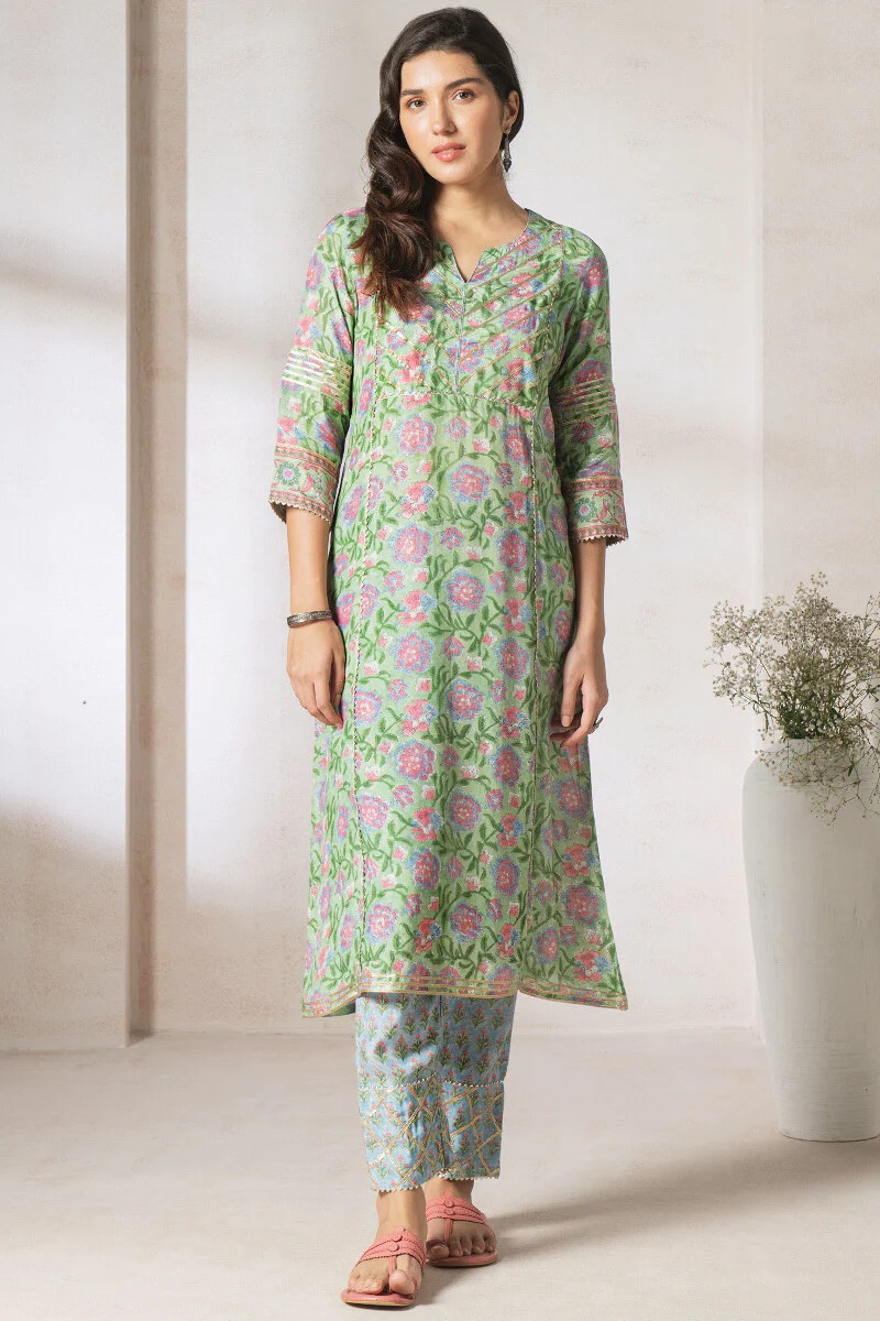Gul Bano Zaida Sanganeri Modal Kurta - Image 3