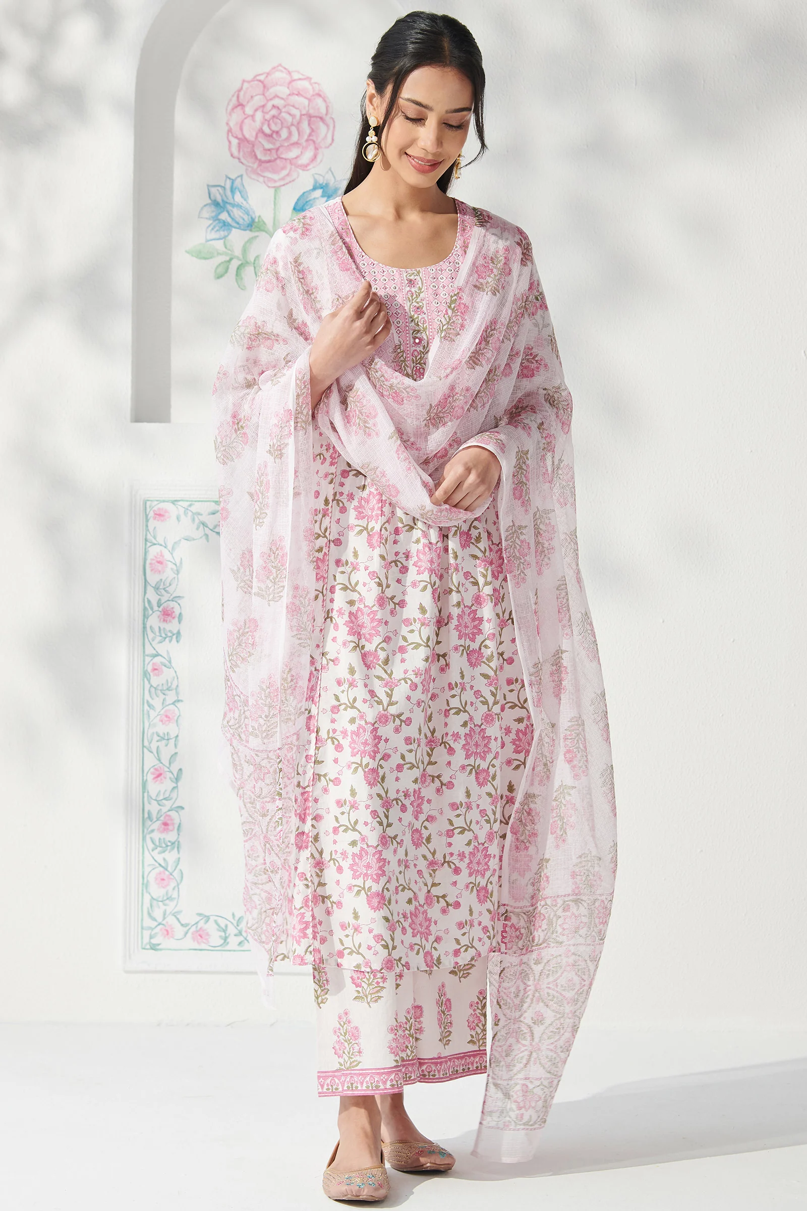 Gulbahar Amreen Sanganeri Kurta - Image 7