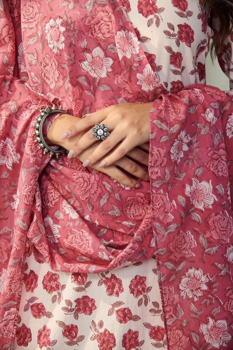 Gulbarg Alizeh Sanganeri Dupatta - Image 2
