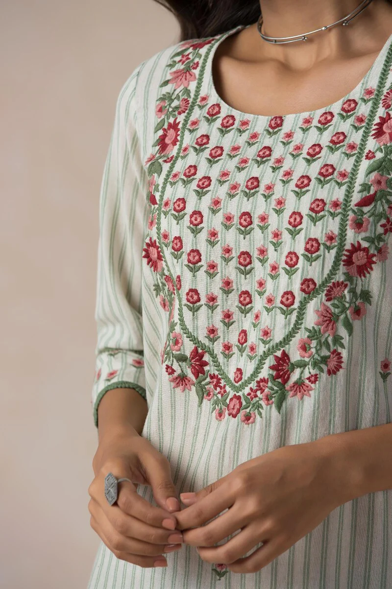 Gulbarg Faheema Handloom Kurta - Image 2