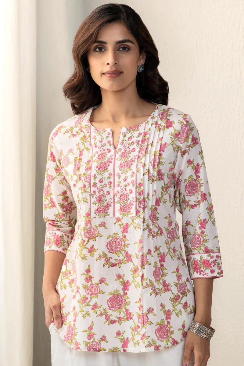 Gulbarg Lylah Sanganeri Top