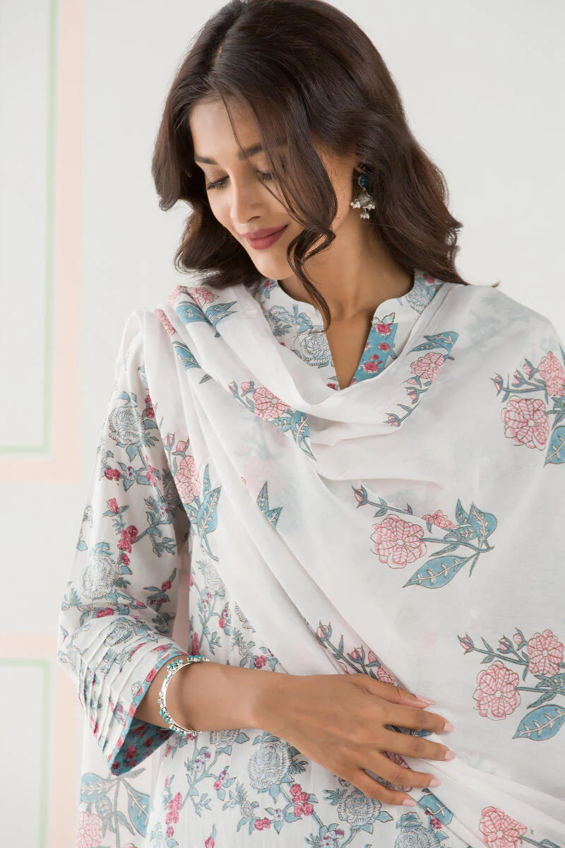 Gulbarg Mehreen Sanganeri Dupatta - Image 4