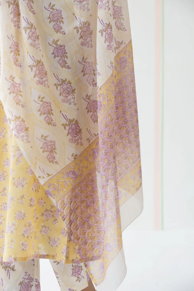 Gulbarg Roheen Dupatta - Image 5