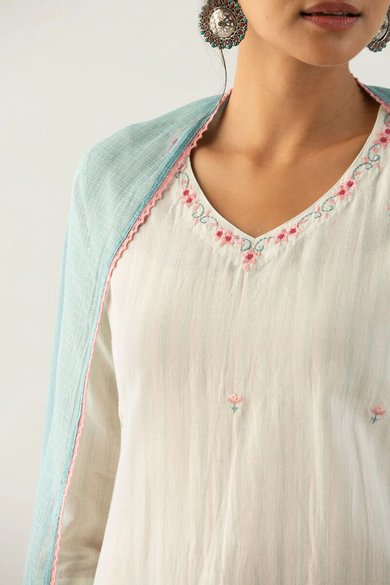 Gulbarg Rumaisa Handloom Kurta - Image 2