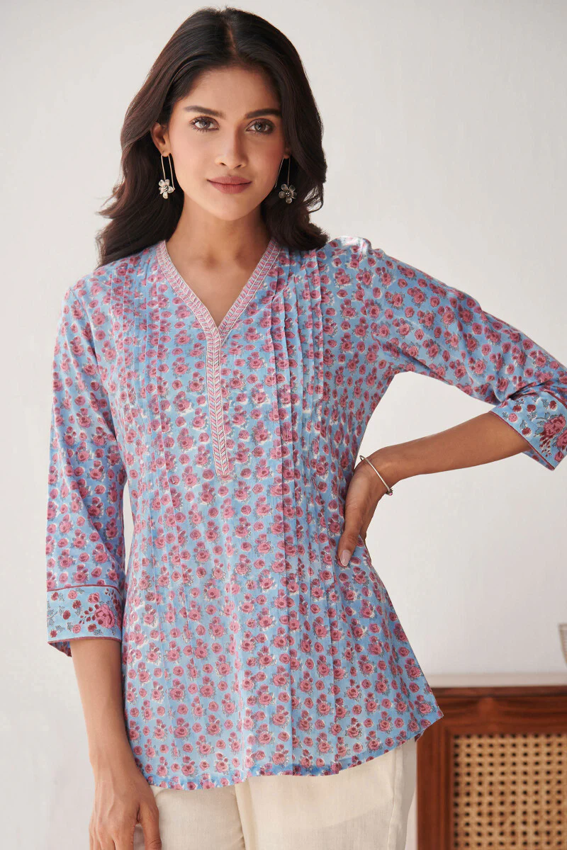 Gulbarg Seerat Sanganeri Top