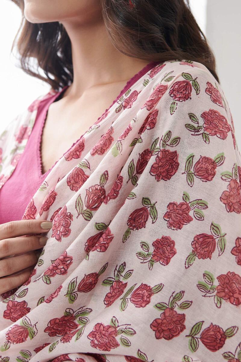 Gulbarg Shanaya Sanganeri Dupatta - Image 2