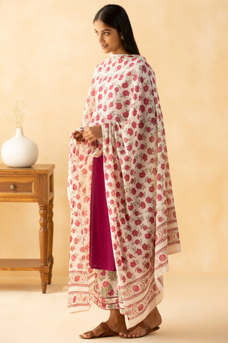 Gulbarg Shanaya Sanganeri Dupatta - Image 4