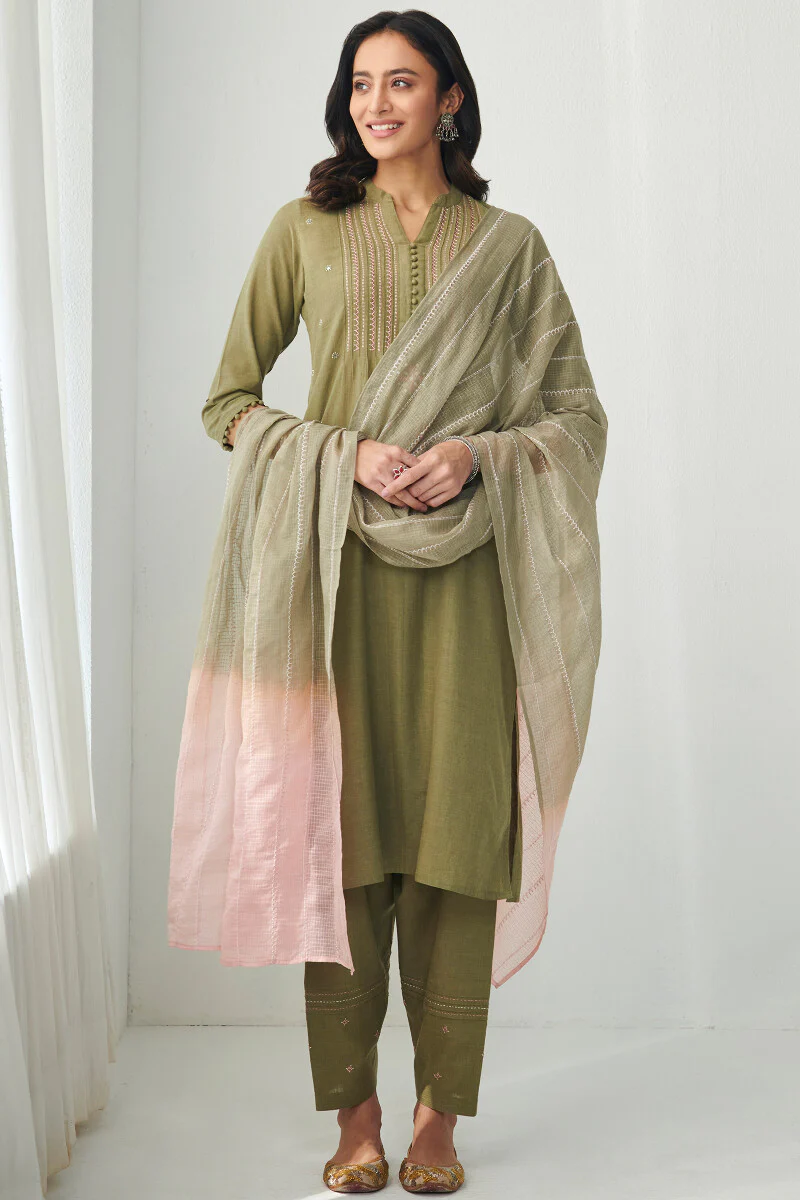 Gulbarg Zubeda Dress - Image 2