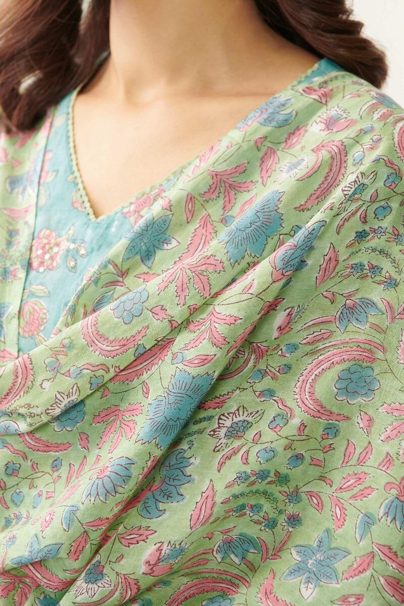 Gulbarg Zubeda Dupatta - Image 2