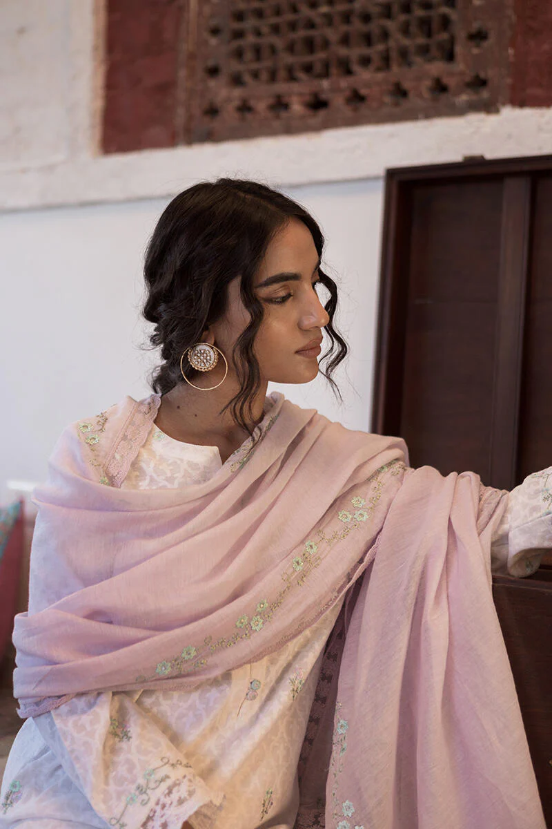 Gulnaz Yasmina Dupatta