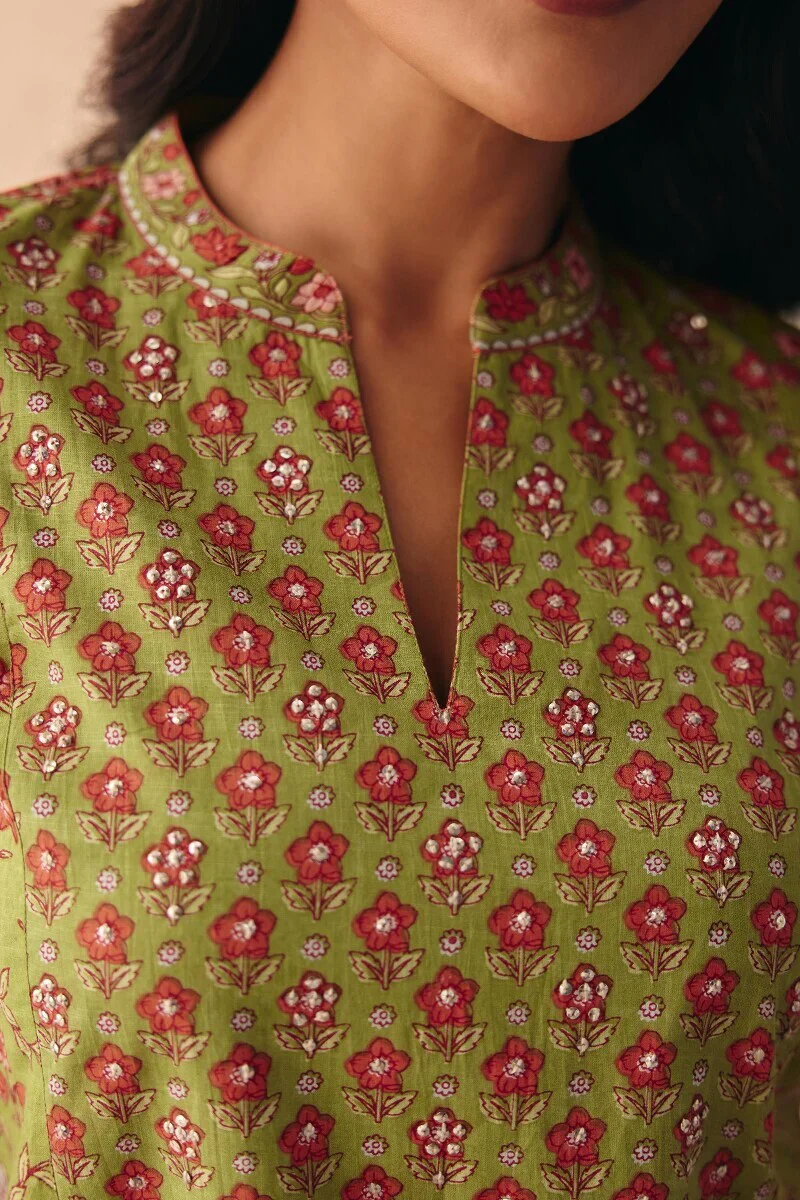 Surplus: Gulraiz Farah Sanganeri Kurta - Image 4