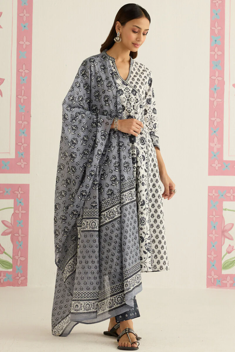 Gulraiz Mahi Sanganeri Kurta - Image 4