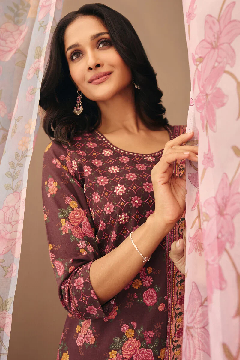 Surplus: Gulraiz Meera Kurta