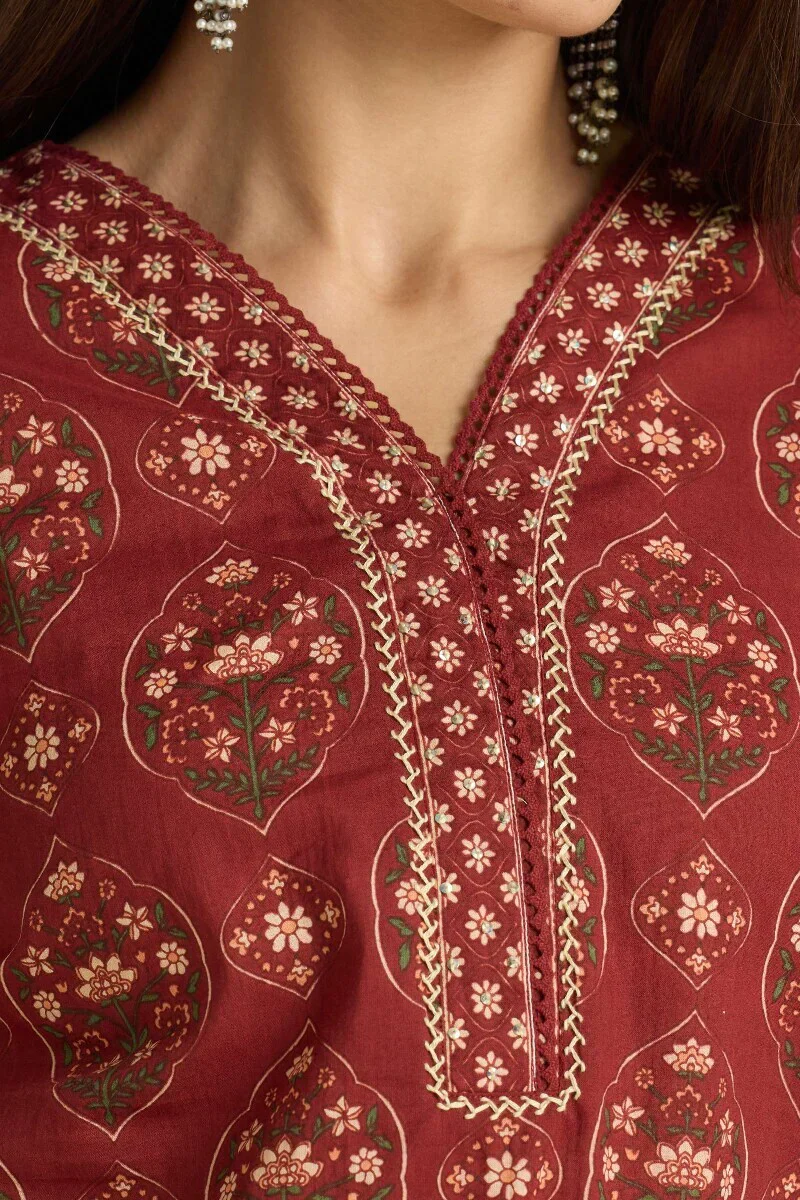 Surplus: Gulraiz Rosheen Short Kurta - Image 5