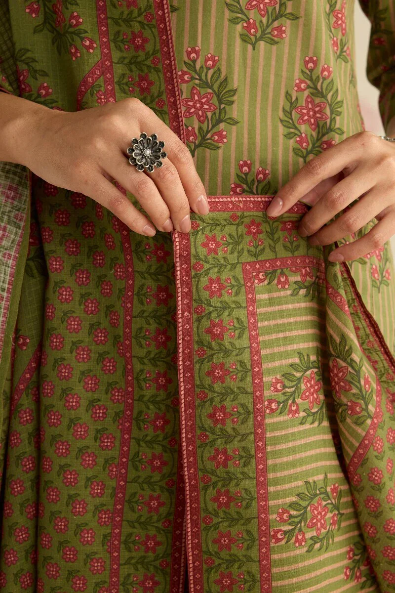 Surplus: Gulraiz Saira Dupatta - Image 4