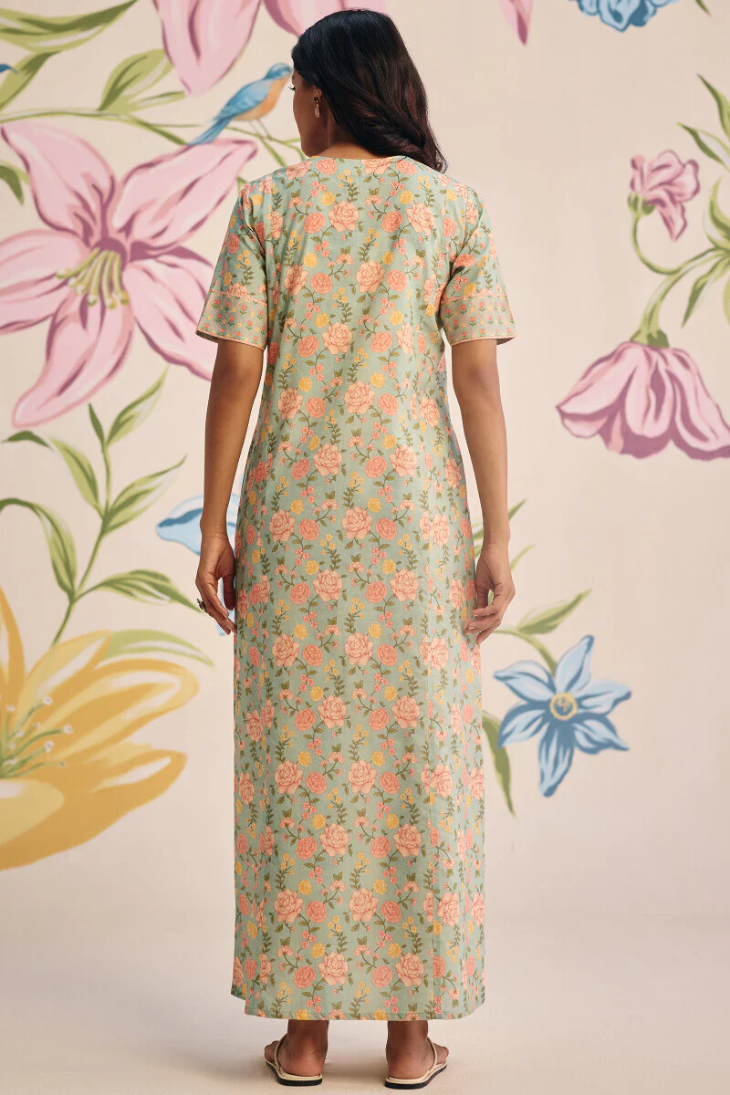 Surplus: Gulraiz Saira Kaftan - Image 6