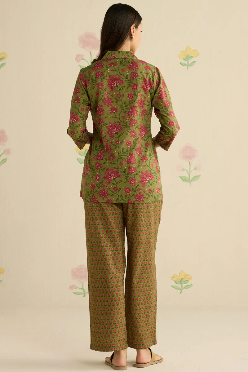 Surplus: Gulraiz Saira Loungewear Set - Image 5
