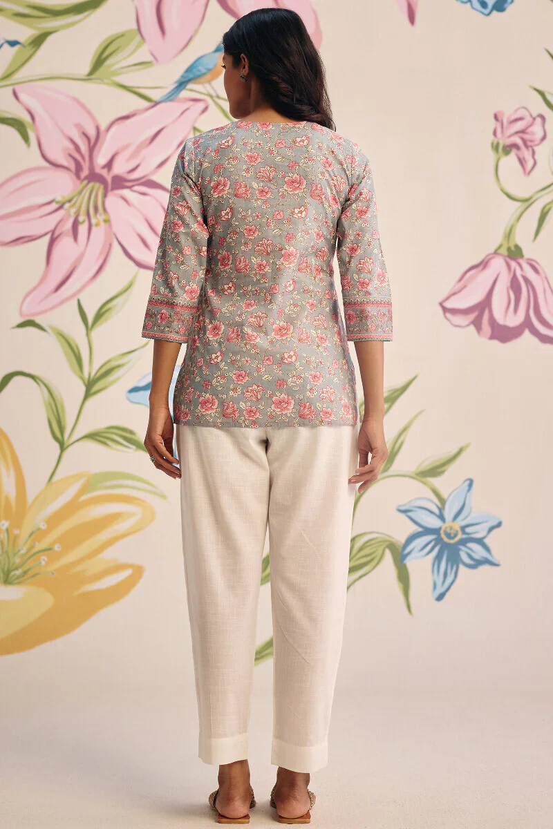 Surplus: Gulraiz Shabnam Sanganeri Top - Image 6