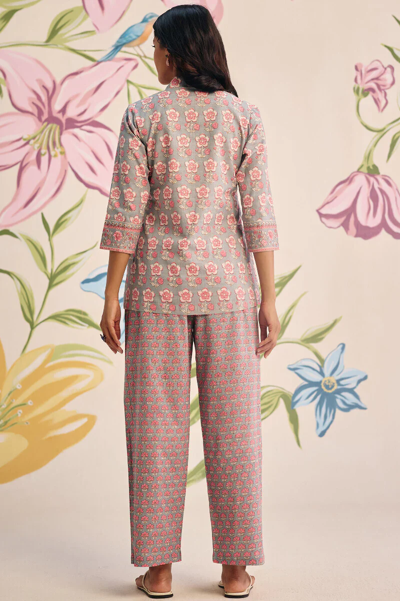 Surplus: Gulraiz Zeenat Loungewear Set - Image 6