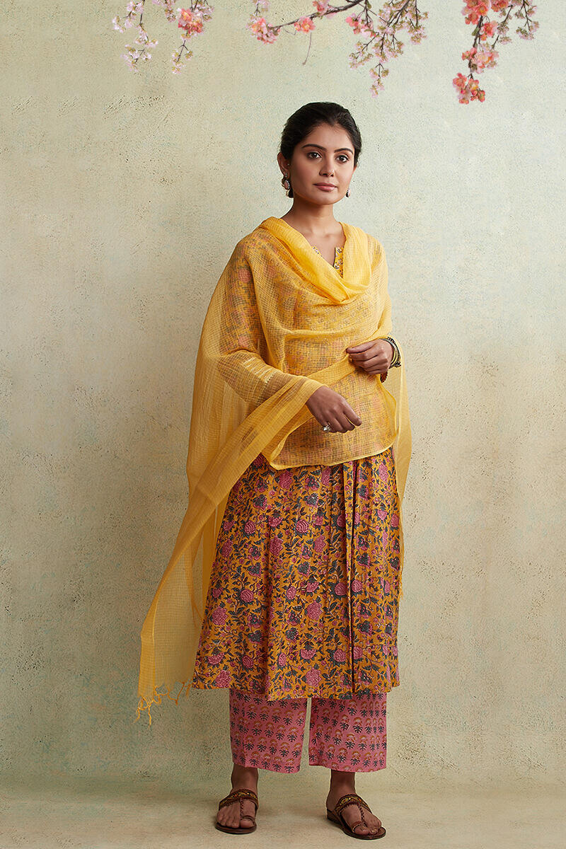Gulzar Dilnaz Kota Dupatta - Image 4