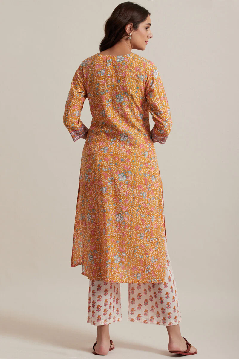 Gulzar Mehnaz Kurta - Image 4