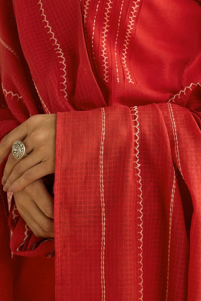 Surplus: Kashida Kiara Red Dupatta - Image 2
