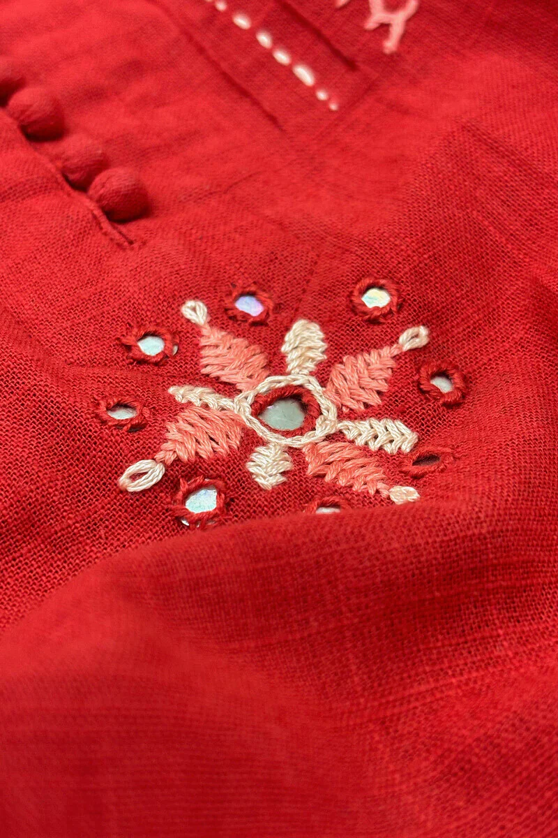 Surplus: Kashida Kiara Red Kurta - Image 3