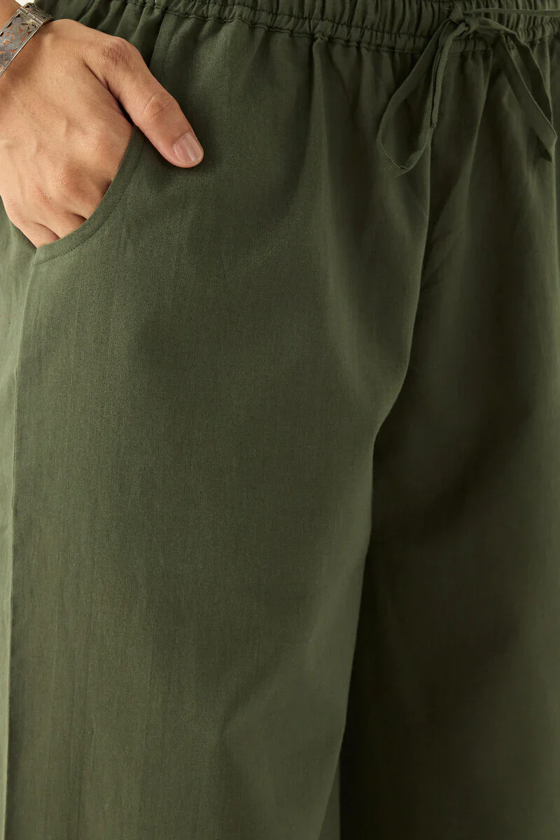 Surplus: Laylah Jia Farsi - Image 4