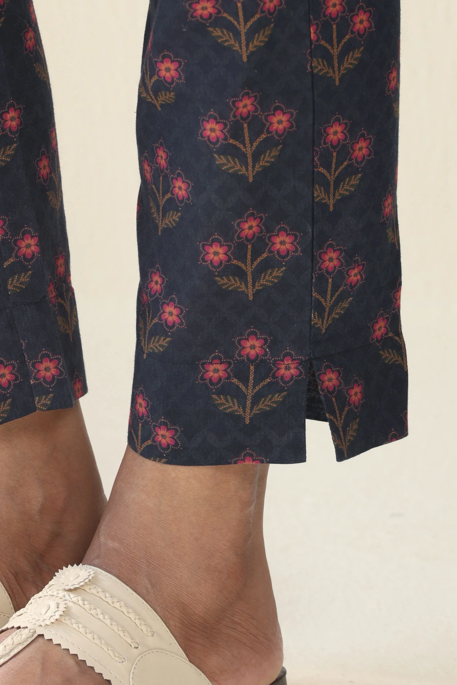 Laylah Leela Narrow Pants - Image 2