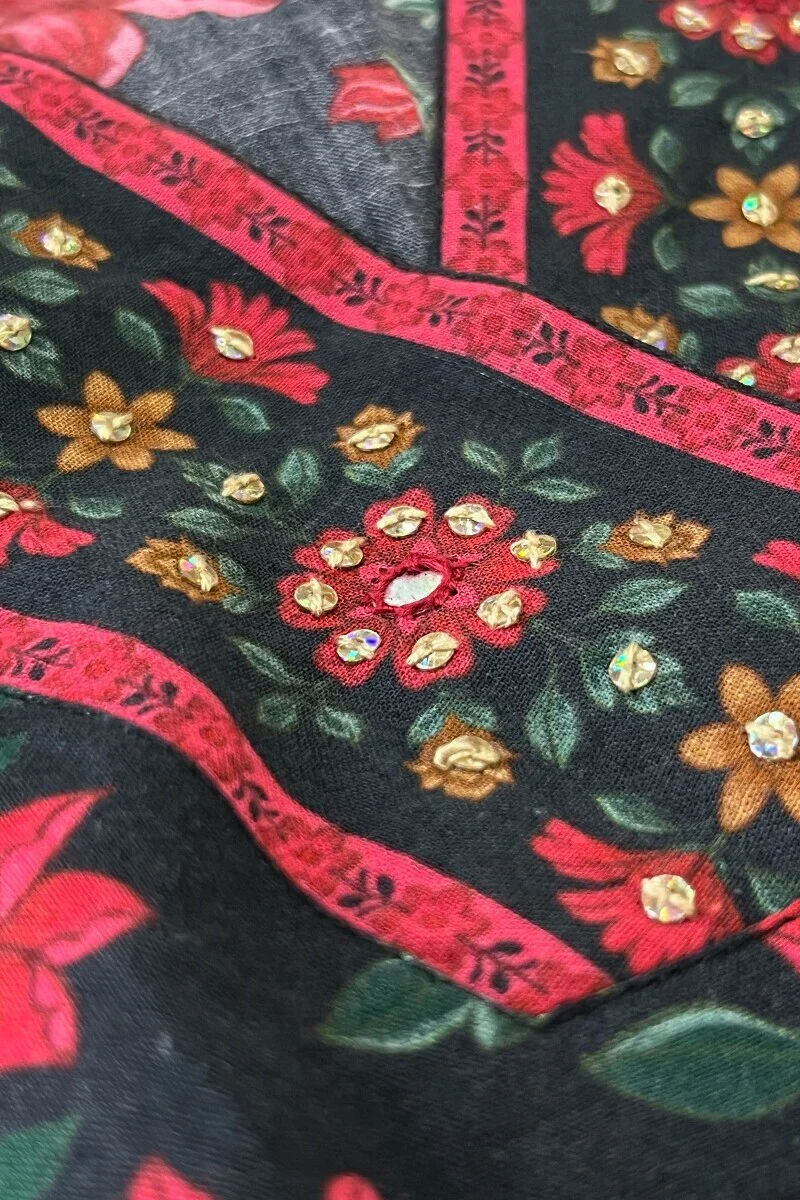 Mahnoor Mumtaz Kurta - Image 3
