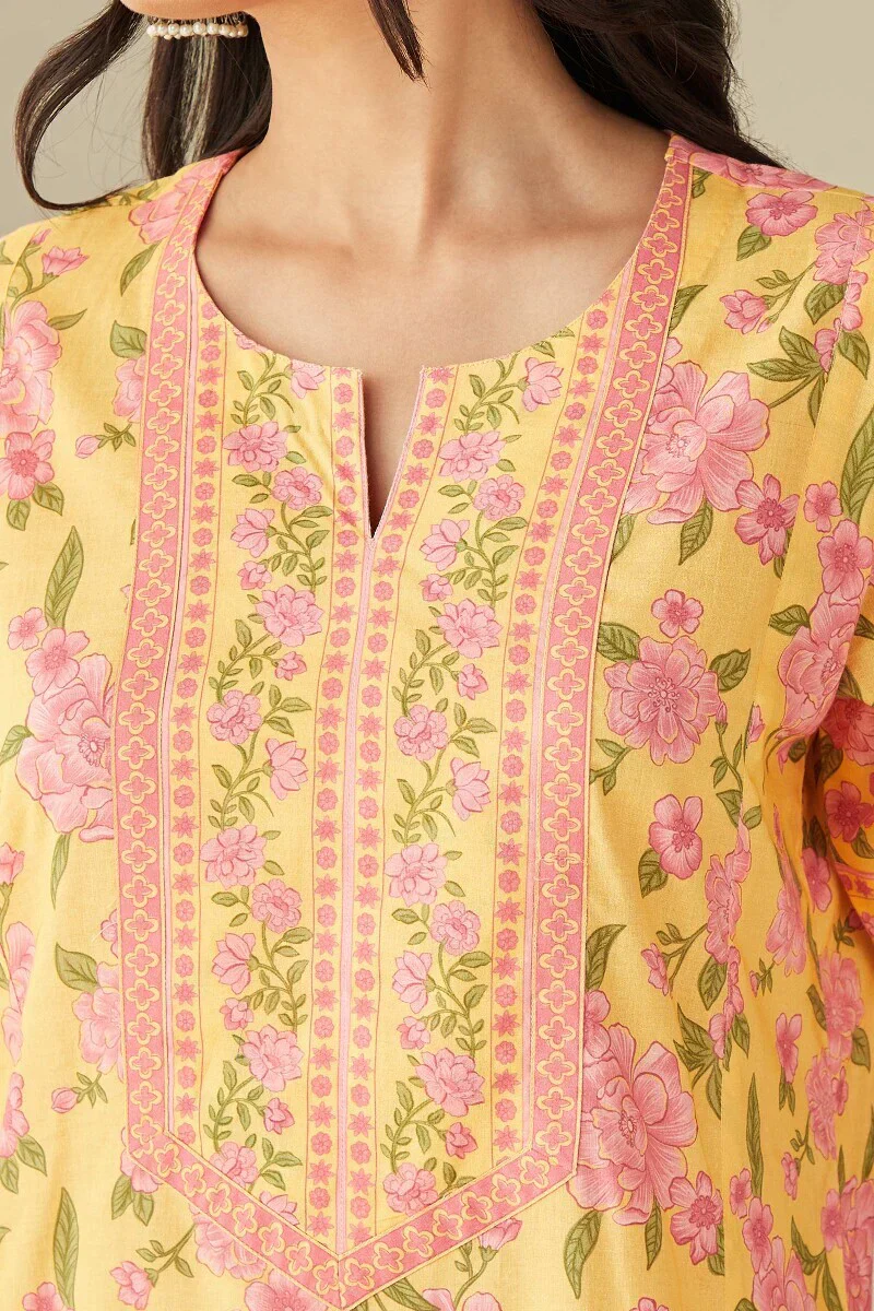 Mahnoor Saira Kaftan - Image 2