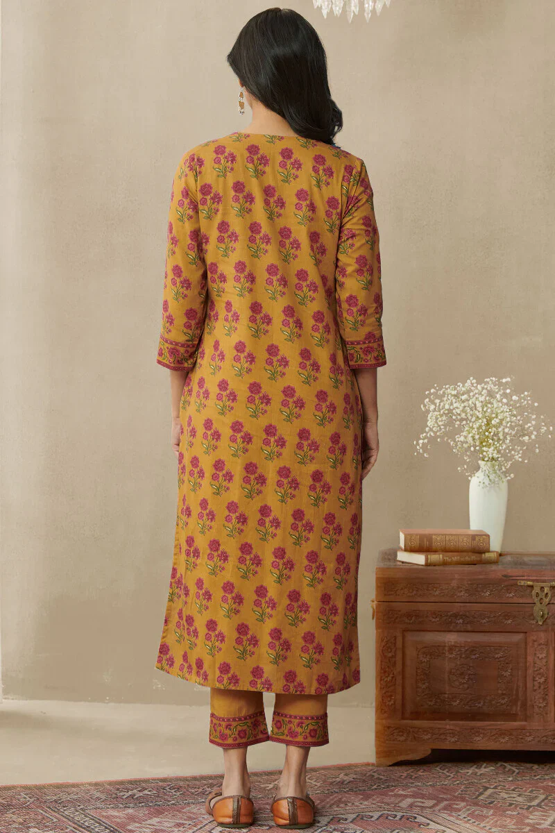 Surplus: Mahnoor Zainab Kurta - Image 8